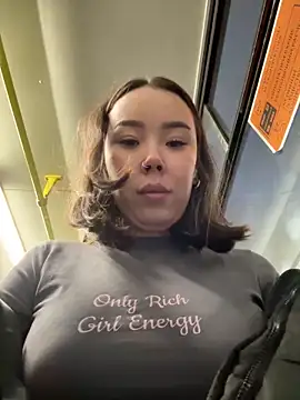 Snapshot of Asian_Asami chatting on 10-29-25, 02:52 Asian Asami online show from 10-29-25, 02:52