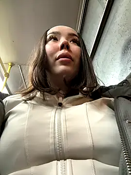 Snapshot of Asian_Asami chatting on 11-28-25, 03:04 Asian Asami online show from 11-28-25, 03:04