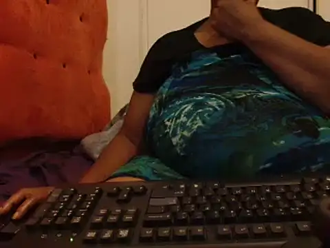 tinagiant online show from 02-10-25, 03:53