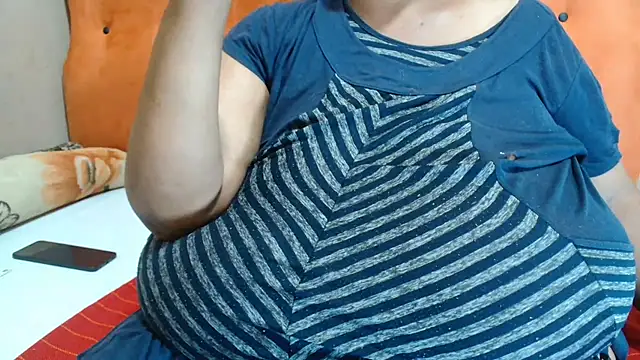 tinagiant online show from 10-15-25, 08:25