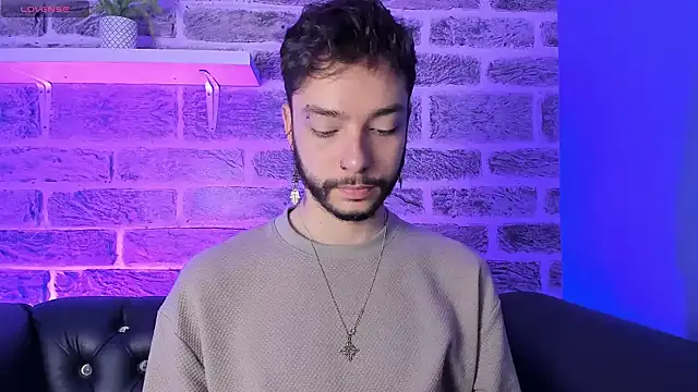 Snapshot of noah_ricci chatting on 01-17-26, 12:10 noah ricci online show from 01-17-26, 12:10