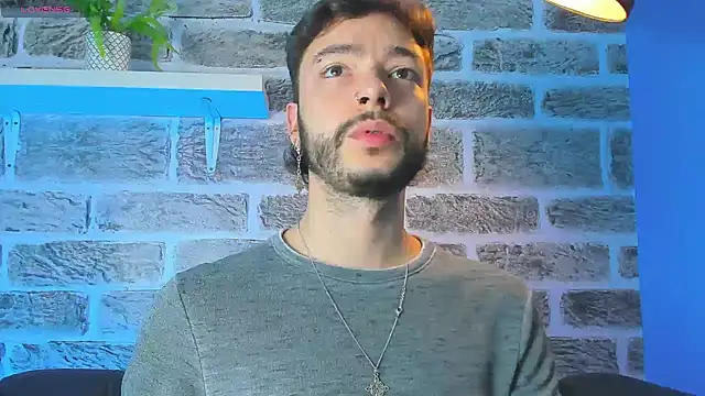 Snapshot of noah_ricci chatting on 02-12-26, 12:00 noah ricci online show from 02-12-26, 12:00