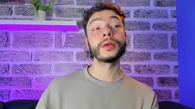 Snapshot of noah_ricci chatting on 02-24-26, 12:03 noah ricci online show from 02-24-26, 12:03