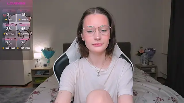 Snapshot of DearLia chatting on 03-15-25, 06:10 DearLia online show from 03-15-25, 06:10