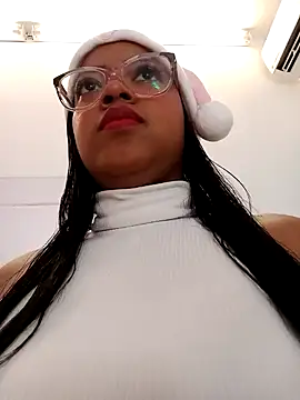 Snapshot of lennacooper chatting on 12-24-24, 02:01 lennacooper online show from 12-24-24, 02:01