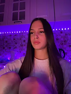 EricaWalls online show from 12-13-24, 03:27