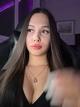 EricaWalls online show from 11-22-25, 07:24