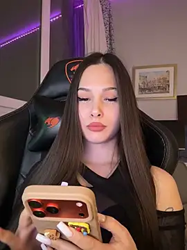 EricaWalls online show from 02-01-26, 05:44