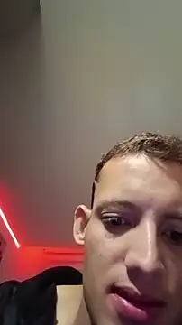 Snapshot of Duvan_Martinez23 chatting on 04-05-26, 10:01 Duvan Martinez23 online show from 04-05-26, 10:01