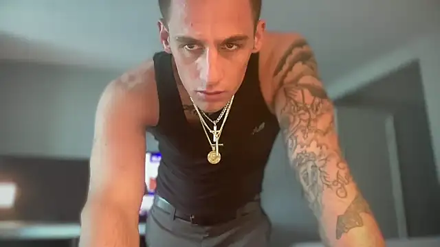 PeytonJohnn online show from 09-24-25, 05:16