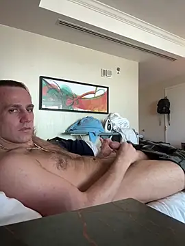 PeytonJohnn online show from 10-04-25, 05:00