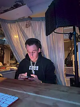 PeytonJohnn online show from 02-03-26, 11:54