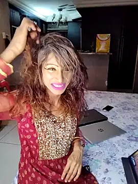 Snapshot of KamaLila chatting on 10-17-25, 04:53 KamaLila online show from 10-17-25, 04:53