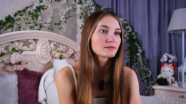 MonaEldon online show from 11-28-25, 02:03