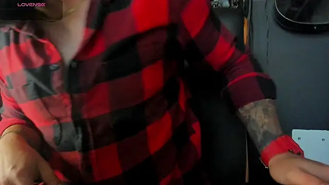 axxelrich  online show from 09-19-25, 04:47