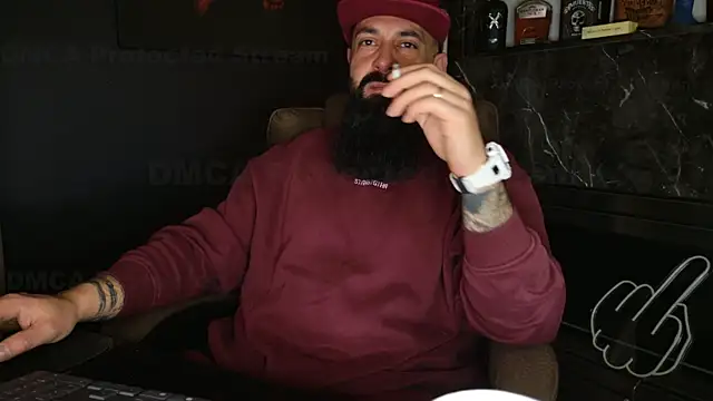 axxelrich  online show from 12-22-25, 05:15