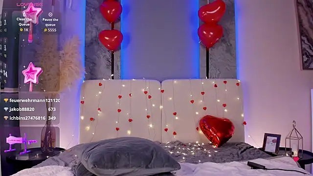 Snapshot of royce_ghost1 chatting on 02-15-26, 07:51 royce ghost1 online show from 02-15-26, 07:51