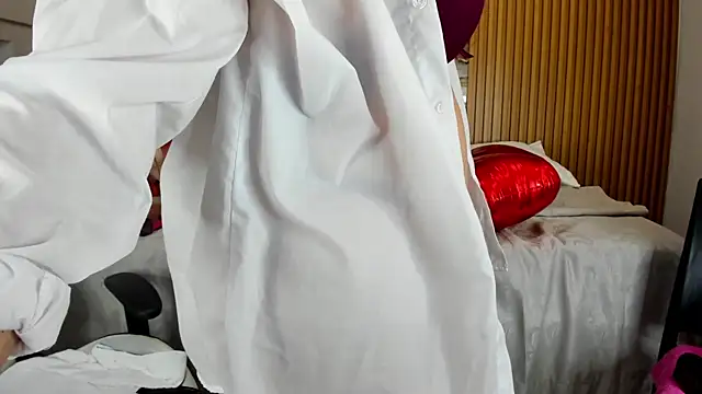 Danna topless online show from 03-13-25, 06:12