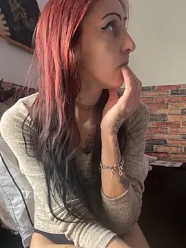 Snapshot of kriszy_baby chatting on 02-18-25, 09:21 kriszy baby online show from 02-18-25, 09:21