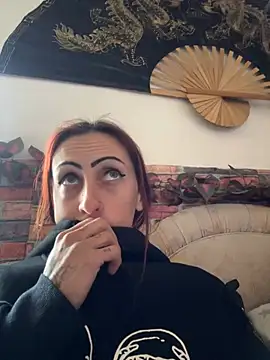 Snapshot of kriszy_baby chatting on 03-20-25, 09:04 kriszy baby online show from 03-20-25, 09:04