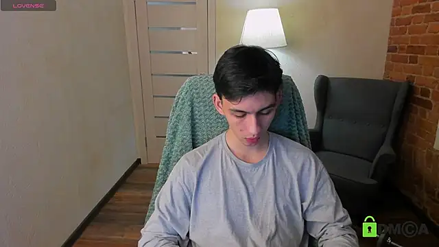 Snapshot of Ul_Tima chatting on 12-03-24, 08:50 Ul Tima online show from 12-03-24, 08:50