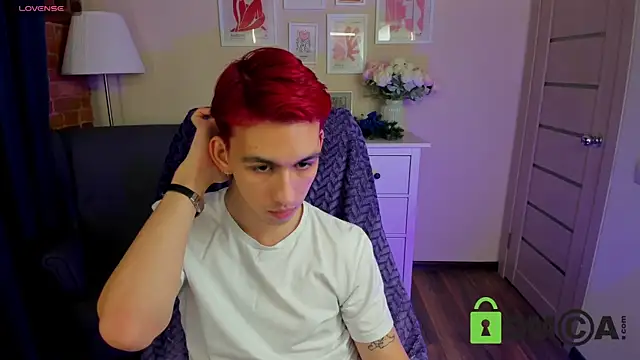 Snapshot of Ul_Tima chatting on 01-04-25, 01:21 Ul Tima online show from 01-04-25, 01:21