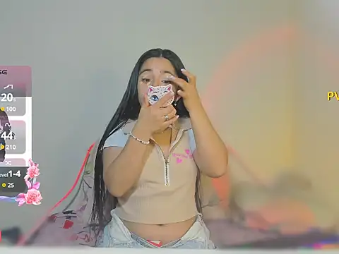 Snapshot of litle_mily_ chatting on 11-13-25, 08:52 litle mily online show from 11-13-25, 08:52