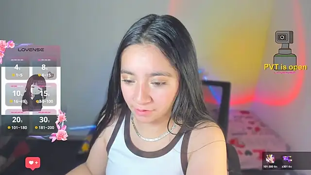 Snapshot of litle_mily_ chatting on 12-04-25, 01:48 litle mily online show from 12-04-25, 01:48