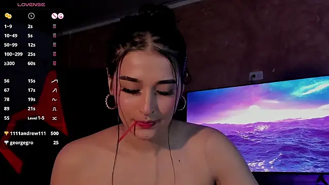 Snapshot of Charlotte_greys chatting on 12-27-24, 12:50 Charlotte greys online show from 12-27-24, 12:50