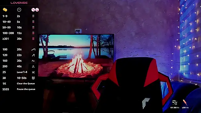 Snapshot of Charlotte_greys chatting on 03-19-25, 12:37 Charlotte greys online show from 03-19-25, 12:37