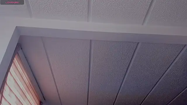 Snapshot of Charlotte_greys chatting on 09-23-25, 08:23 Charlotte greys online show from 09-23-25, 08:23