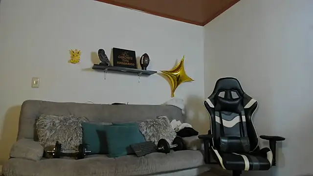 julian wallace online show from 10-29-25, 03:47