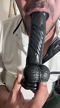Hot budddy online show from 06-27-26, 07:30