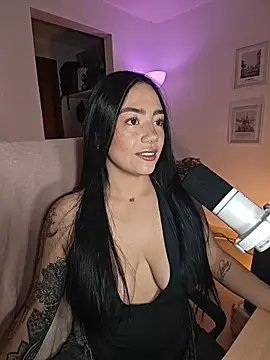 Snapshot of helena_smith chatting on 05-16-26, 04:31 helena smith online show from 05-16-26, 04:31