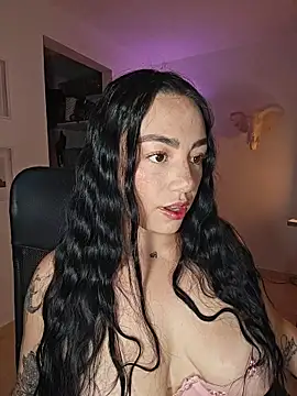 Snapshot of helena_smith chatting on 05-25-26, 03:34 helena smith online show from 05-25-26, 03:34