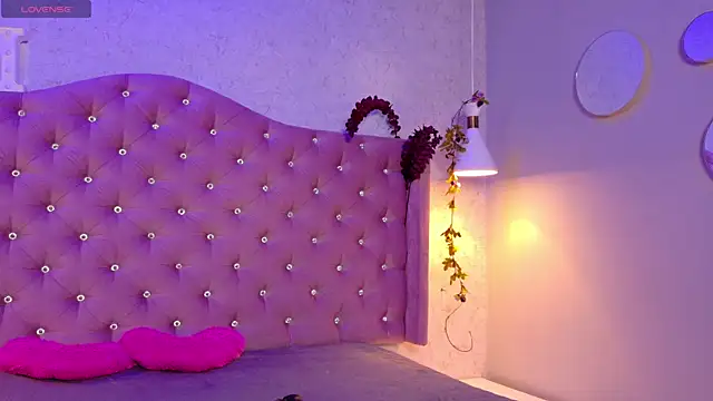 Snapshot of GabrielaLugo chatting on 10-03-25, 02:03 GabrielaLugo online show from 10-03-25, 02:03