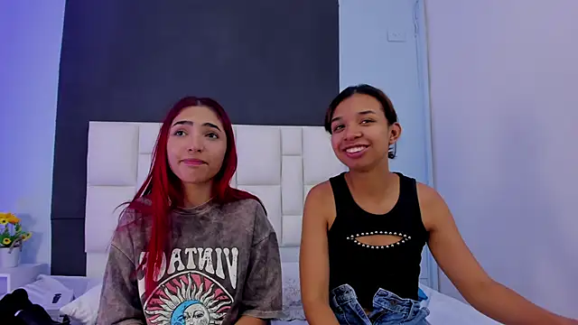 Snapshot of suzanelee chatting on 12-29-24, 03:46 suzanelee online show from 12-29-24, 03:46