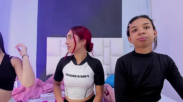 Snapshot of suzanelee chatting on 12-31-24, 03:34 suzanelee online show from 12-31-24, 03:34