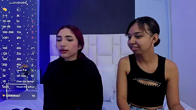 Snapshot of suzanelee chatting on 01-09-25, 11:36 suzanelee online show from 01-09-25, 11:36