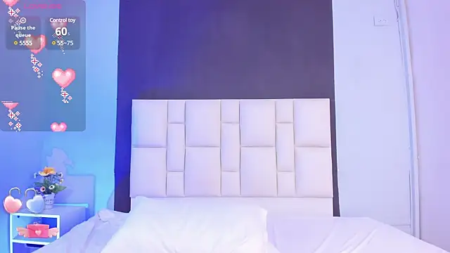 Snapshot of suzanelee chatting on 03-14-25, 05:46 suzanelee online show from 03-14-25, 05:46