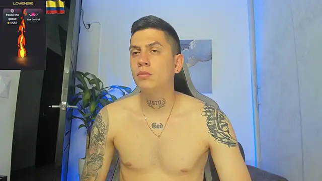 Yeiko Romero  online show from 10-29-25, 05:36