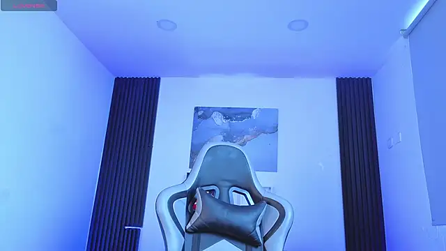 Yeiko Romero  online show from 06-17-26, 05:47