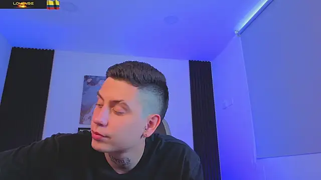 Yeiko Romero  online show from 07-10-26, 05:37