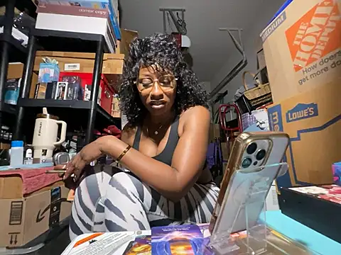 Snapshot of wynterheat chatting on 06-29-26, 10:15 wynterheat online show from 06-29-26, 10:15