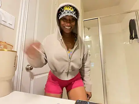 Snapshot of wynterheat chatting on 07-16-26, 04:57 wynterheat online show from 07-16-26, 04:57