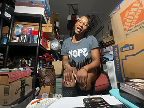 Snapshot of wynterheat chatting on 07-18-26, 12:20 wynterheat online show from 07-18-26, 12:20