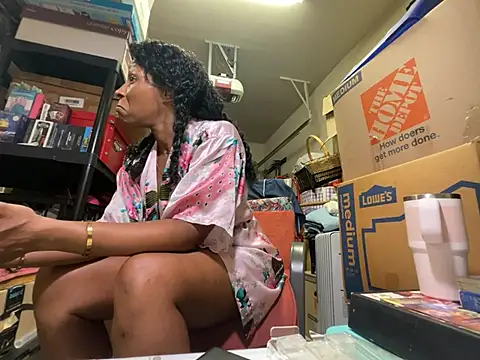 Snapshot of wynterheat chatting on 07-28-26, 02:13 wynterheat online show from 07-28-26, 02:13