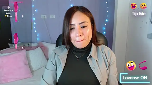 Snapshot of Paulina_627 chatting on 11-08-25, 03:56 Paulina 627 online show from 11-08-25, 03:56