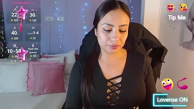 Snapshot of Paulina_627 chatting on 12-04-25, 03:21 Paulina 627 online show from 12-04-25, 03:21