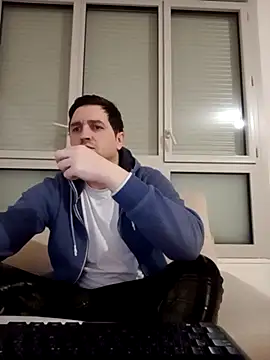 Snapshot of 00impera chatting on 03-14-26, 11:37 00impera online show from 03-14-26, 11:37